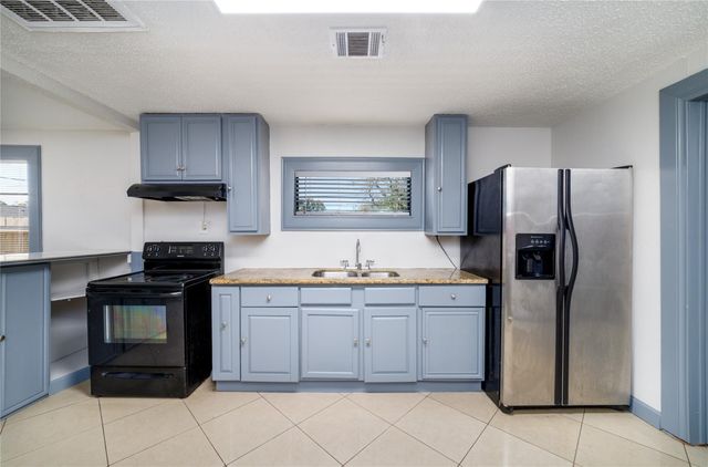 9201 Klondike Street, Houston, TX 77075