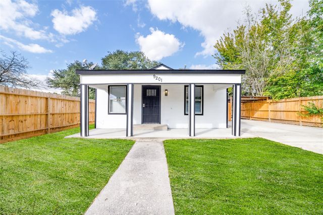 9201 Klondike Street, Houston, TX 77075