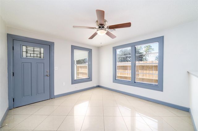 9201 Klondike Street, Houston, TX 77075