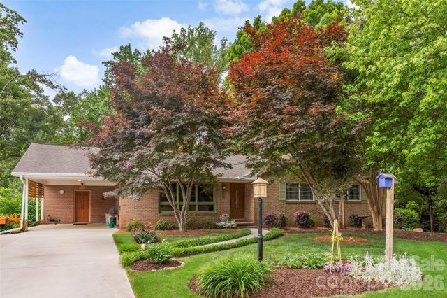 112 Amity Circle, Belmont, NC 28012
