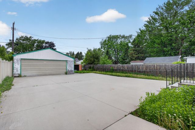 1119 Kingsford Street, Saint Paul, MN 55106
