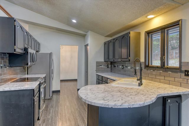 1715 S RIDGEMONT Dr, Spokane Valley, WA 99037