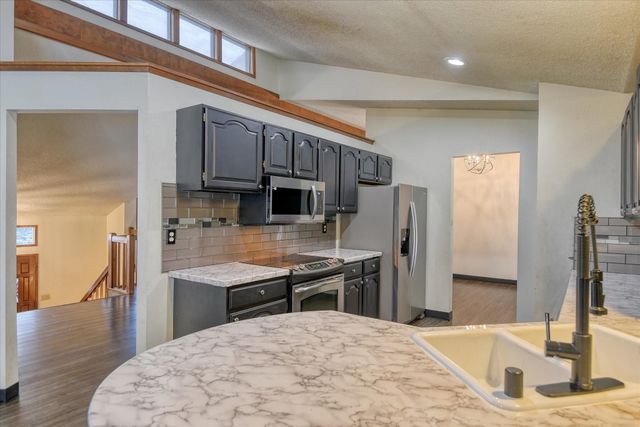 1715 S RIDGEMONT Dr, Spokane Valley, WA 99037