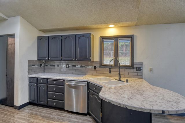 1715 S RIDGEMONT Dr, Spokane Valley, WA 99037