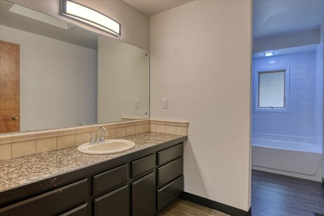 1715 S RIDGEMONT Dr, Spokane Valley, WA 99037