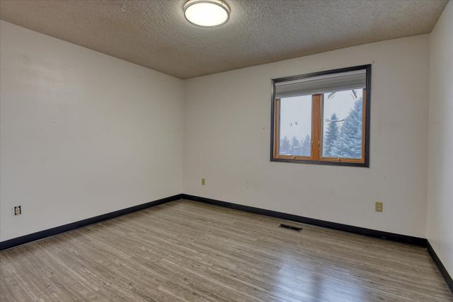 1715 S RIDGEMONT Dr, Spokane Valley, WA 99037