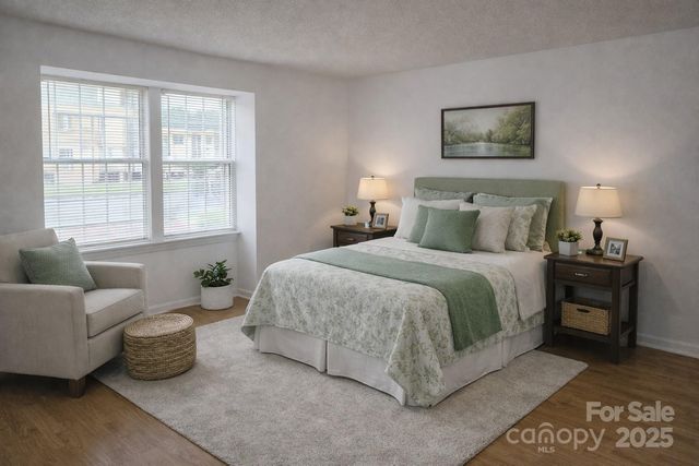 1614-H Arlyn Circle, Charlotte, NC 28213