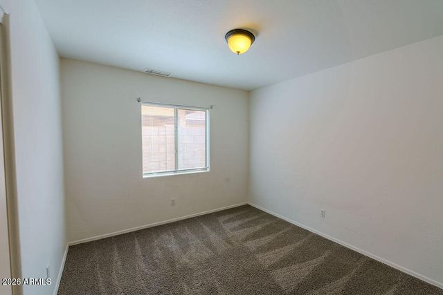 5422 W HUNTINGTON Drive, Laveen, AZ 85339