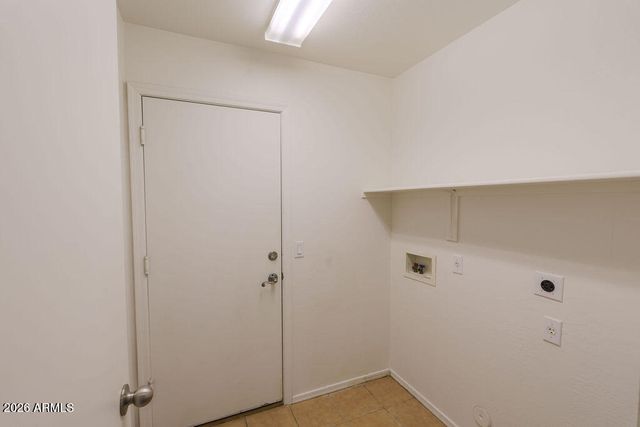 5422 W HUNTINGTON Drive, Laveen, AZ 85339