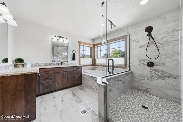 7344 N Valley ST, Dalton Gardens, ID 83815