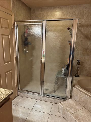 936 W tropical way, Plantation, FL 33317