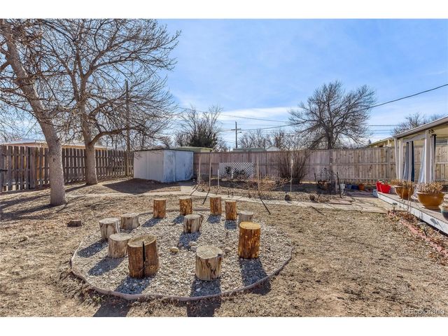 1364 Hanover St, Aurora, CO 80010