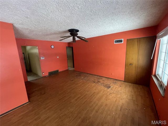 2252 Luxmore Drive, Unincorporated, MO 63136