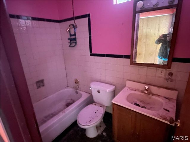 2252 Luxmore Drive, Unincorporated, MO 63136