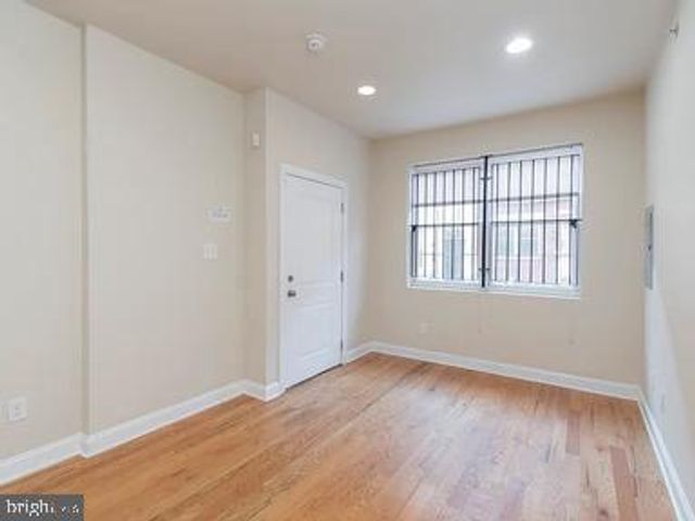 1929 N GRATZ ST, Philadelphia, PA 19121