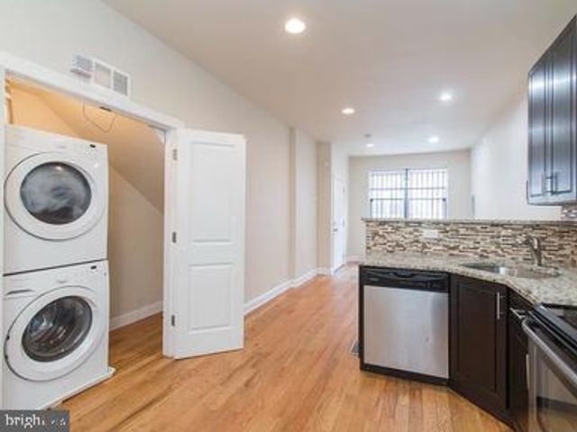 1929 N GRATZ ST, Philadelphia, PA 19121