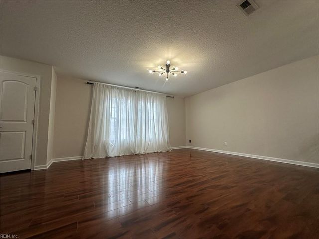 2261 Corbett AVE, Norfolk, VA 23518