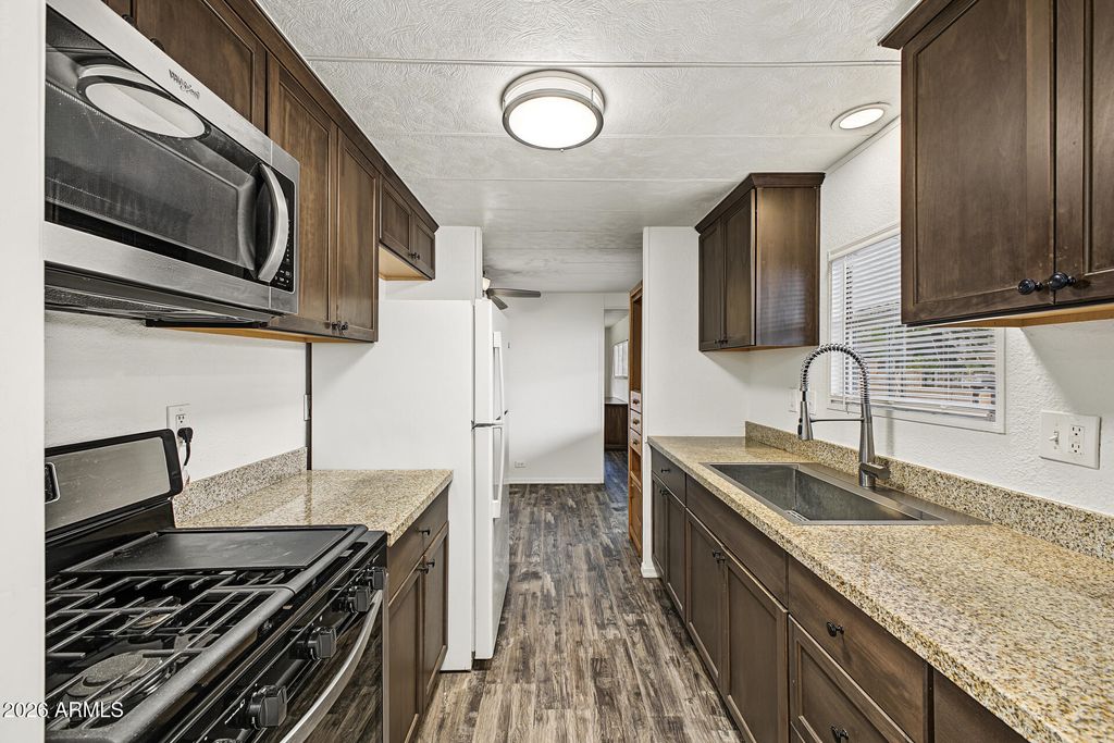 18018 N 2ND Place, Phoenix, AZ 85022 — exterior