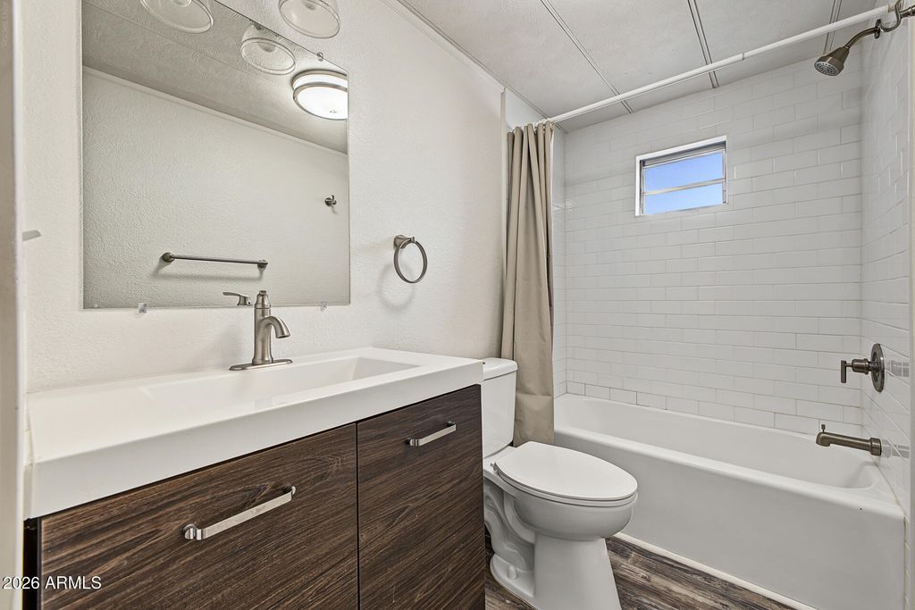 18018 N 2ND Place, Phoenix, AZ 85022 — photo 4