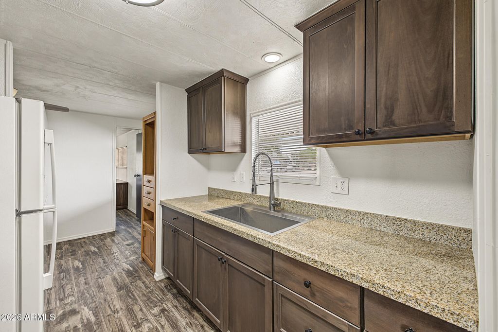 18018 N 2ND Place, Phoenix, AZ 85022 — photo 5