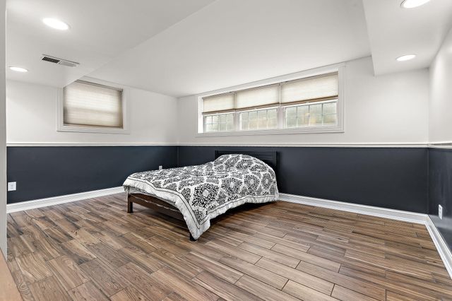 2005 Berkley Drive, Valparaiso, IN 46383