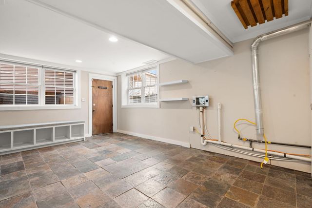 2005 Berkley Drive, Valparaiso, IN 46383