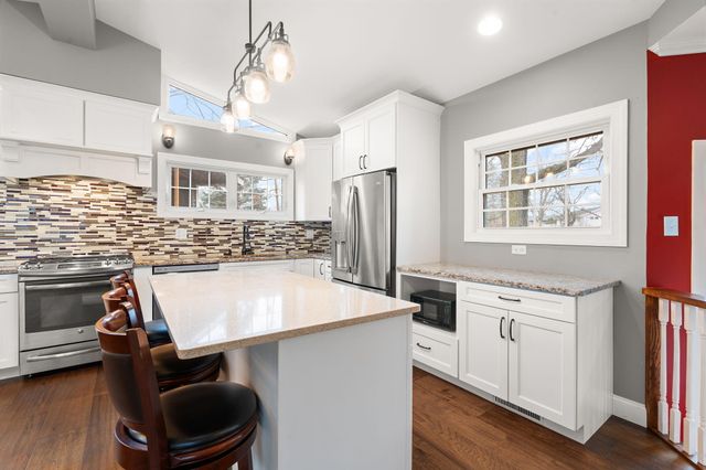 2005 Berkley Drive, Valparaiso, IN 46383