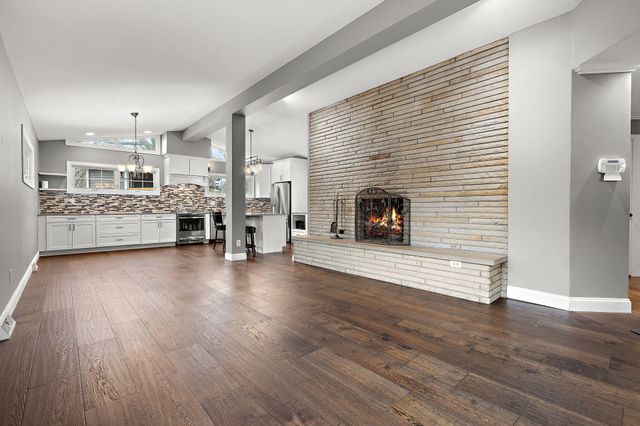 2005 Berkley Drive, Valparaiso, IN 46383