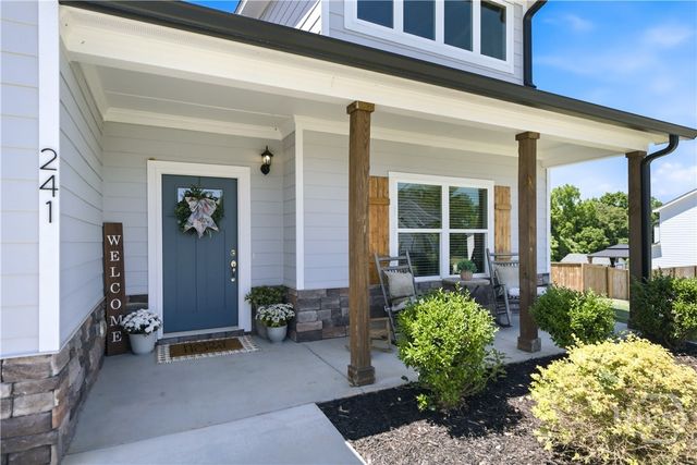 241 Webb Meadows Drive, Jefferson, GA 30549