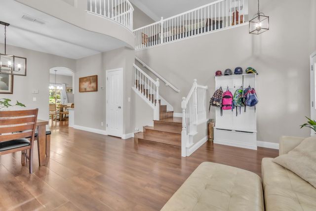 6556 Turnstone Way, Rocklin, CA 95765