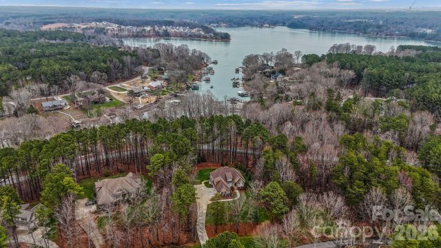 7404 Bay Cove Court, Denver, NC 28037