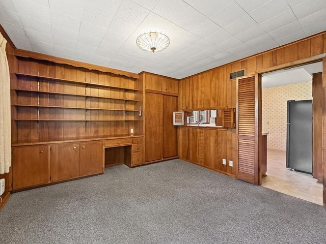 33 Hilltop Lane, Saint Paul, MN 55116