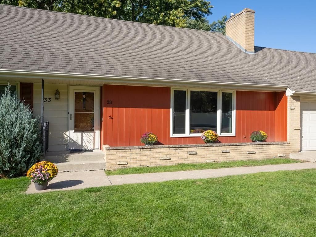 33 Hilltop Lane, Saint Paul, MN 55116 — photo 3