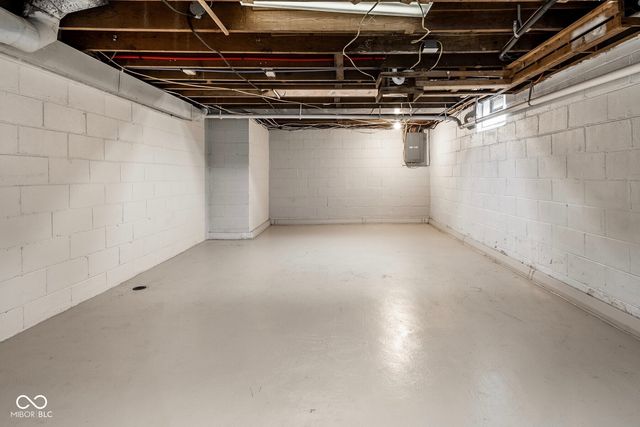 651 E 86th Street, Indianapolis, IN 46240