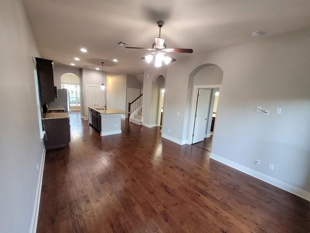 2404 Vintage Stave RD 102, Austin, TX 78748