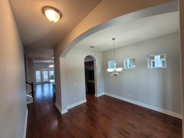 2404 Vintage Stave RD 102, Austin, TX 78748