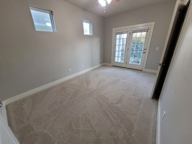 2404 Vintage Stave RD 102, Austin, TX 78748