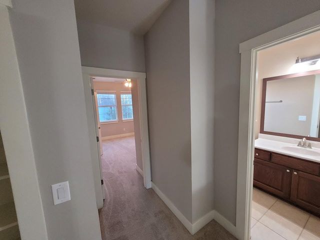 2404 Vintage Stave RD 102, Austin, TX 78748