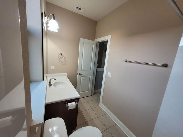 2404 Vintage Stave RD 102, Austin, TX 78748