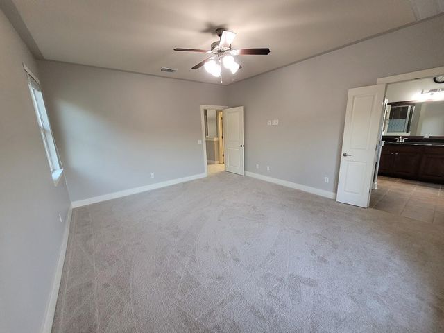 2404 Vintage Stave RD 102, Austin, TX 78748