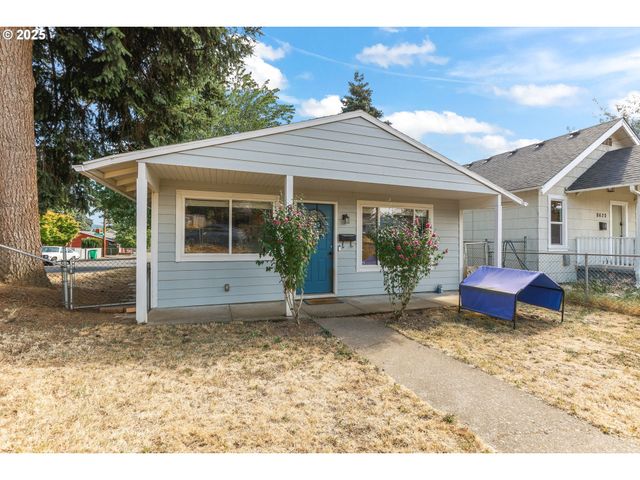 8632 Se LIEBE St, Portland, OR 97266