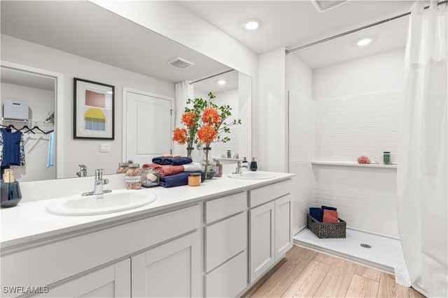 2692 SOFT CORAL DR, North Fort Myers, FL 33903