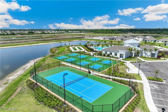 2692 SOFT CORAL DR, North Fort Myers, FL 33903