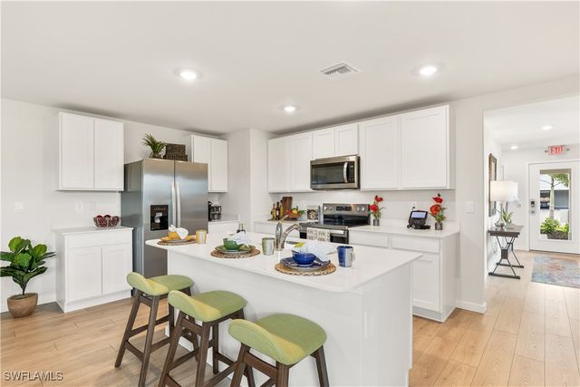 2692 SOFT CORAL DR, North Fort Myers, FL 33903