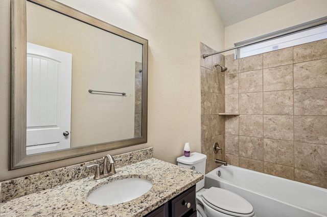 4850 Palomar Lane, League City, TX 77573
