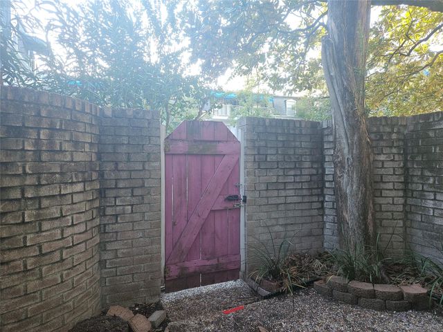 2601 Bellefontaine Street A105, Houston, TX 77025