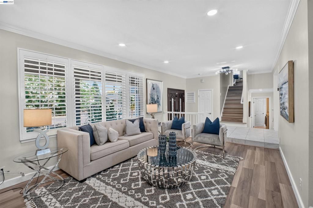 Image 14 of property listing at 4336 Muirwood Dr, Pleasanton, CA 94588