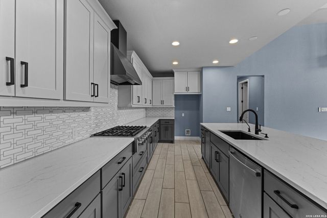 1907 PERES ST, New Braunfels, TX 78132
