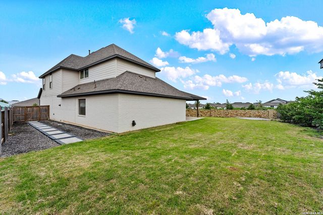 1907 PERES ST, New Braunfels, TX 78132