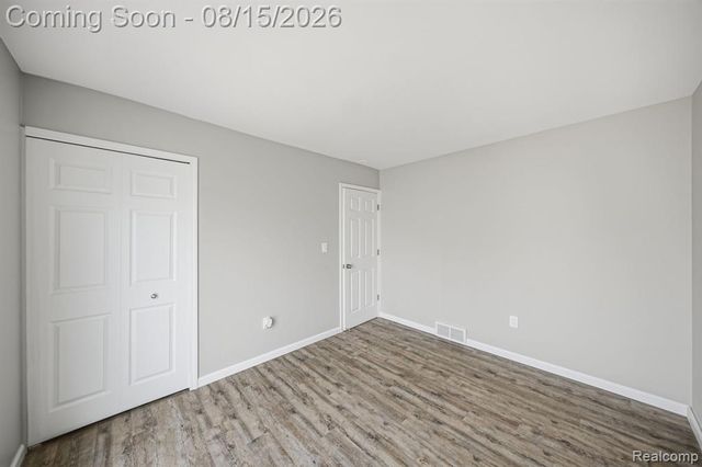 20147 Lakeworth Street, Roseville, MI 48066